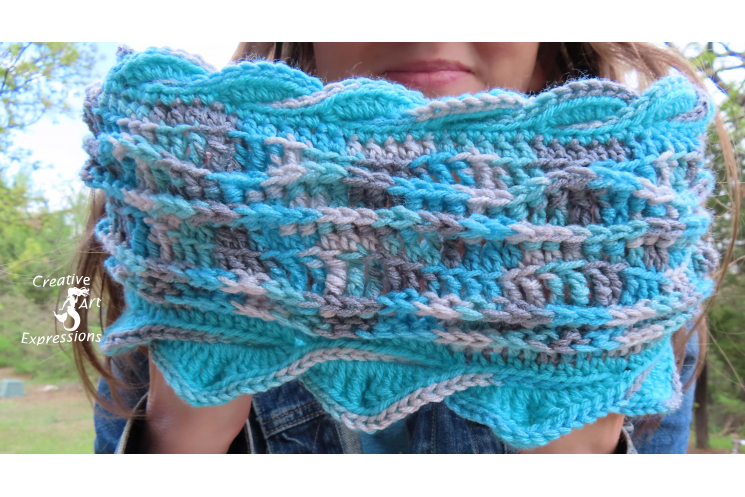 Sea Breeze Infinity Scarf in Frozen Sea