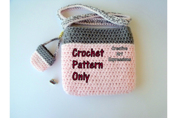 Back of Camera Purse & Miniature Camera Purse Crochet Pattern