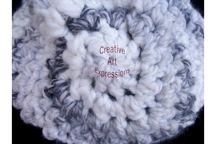 Black & White Chunky Slouchy Hat