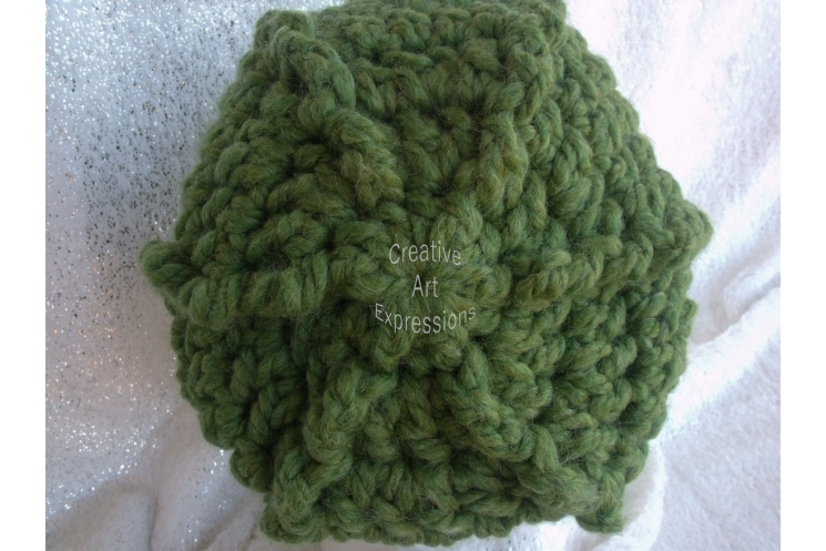 Bulky Ribbed Slouchy Hat in Grass Green