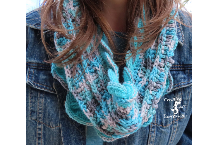 Sea Breeze Infinity Scarf in Frozen Sea