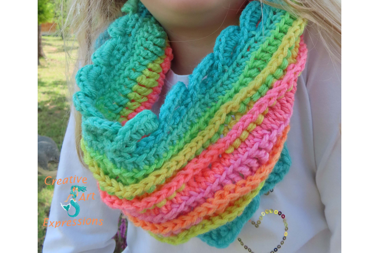 Sea Breeze Infinity Scarf in Coral Reef Youth 6-10 yrs