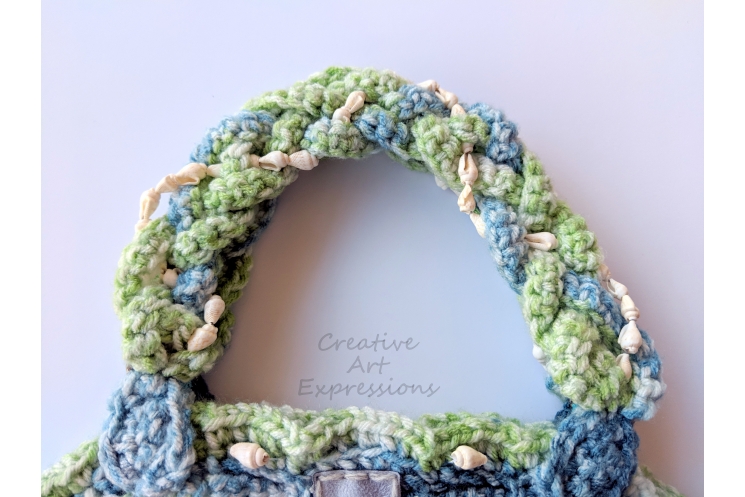 Crocheted Handles with seashells