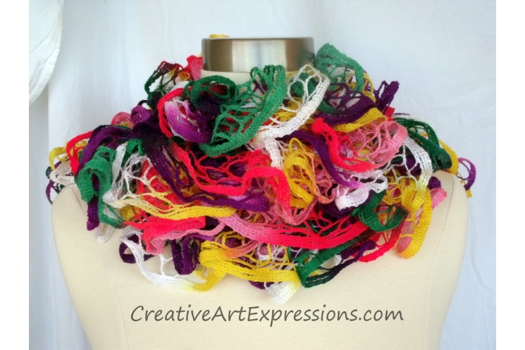 Creative Art Expressions Hand Knitted Parrot Ruffle Scarf
