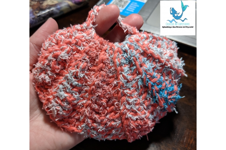 Small Scrubby & Cotton Seashell Scrubby