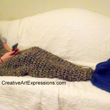 Mermaid Blanket Child Large Fin in Abalone and Ocean
