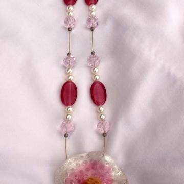 Creative Art Expressions Handmade Pink & White Necklace Jewelry Design Creative Art Expressions Handmade Pink & White Necklace Jewelry Design