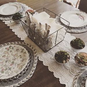 Round place mat table set up