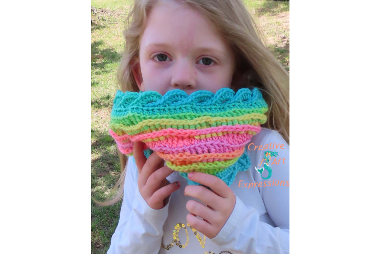 Sea Breeze Youth 6-10 Infinity Scarf in Retro Stripes