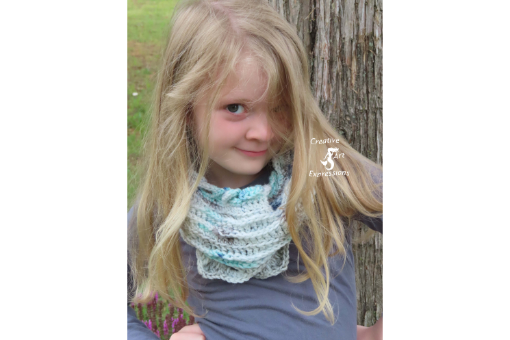 Sea Breeze Child 2-5 Infinity Scarf in Cypress Landing