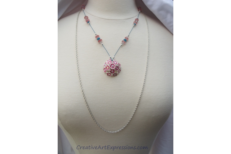Creative Art Expressions Handmade Pink Bouquet Necklace