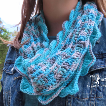 Sea Breeze Infinity Scarf in Frozen Sea