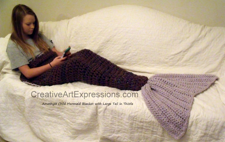 Mermaid Blanket Child Large Fin in Amethyst and Thistle