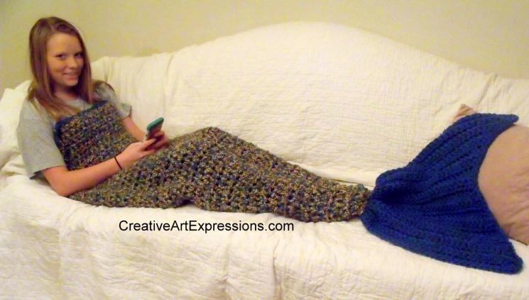 Mermaid Blanket Child Large Fin in Abalone and Ocean