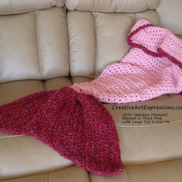 Mermaid Blanket Child Large Fin in Kiss Me & Think Pink