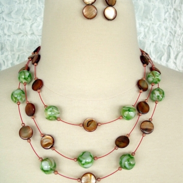 Creative Art Expressions Handmade Green & Brown Mother of Pearl 3 Strand Necklace & Earrings Jewelry Design Creative Art Expressions Handmade Green & Brown Mother of Pearl 3 Strand Necklace & Earrings Jewelry Design