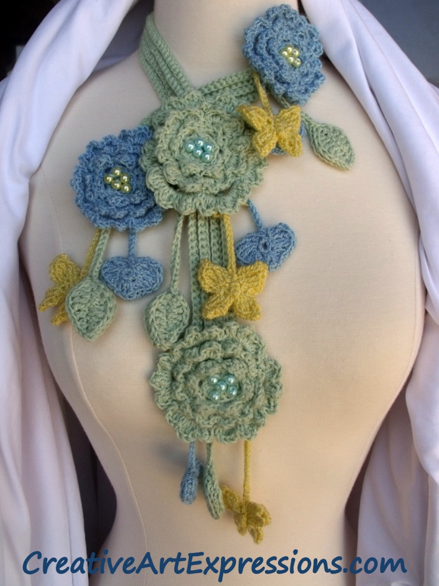 Creative Art Expressions Hand Crocheted Green Blue & Yellow Flower Necklace