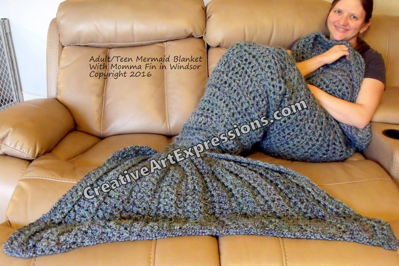 Mermaid Blanket Adult/Teen Momma Fin in Windsor